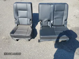 2017 Ford Police Interceptor Utility z VIN 1FM5K8AR0HGA89434, wystawiony jako Copart lot #54293765 z przebiegiem 142 813 mil mil oraz Szkody całkowita. Historia ofert i sprzedaży dostępna na DreamBid. Obrazek 12.