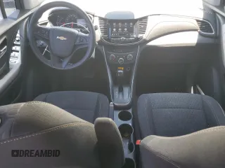 2020 Chevrolet Trax LS with VIN 3GNCJKSB0LL204347, listed as a Copart auction lot 63516375 with 35,720 mi miles and Salvage title. Bid and sale history available at DreamBid. Image 8.