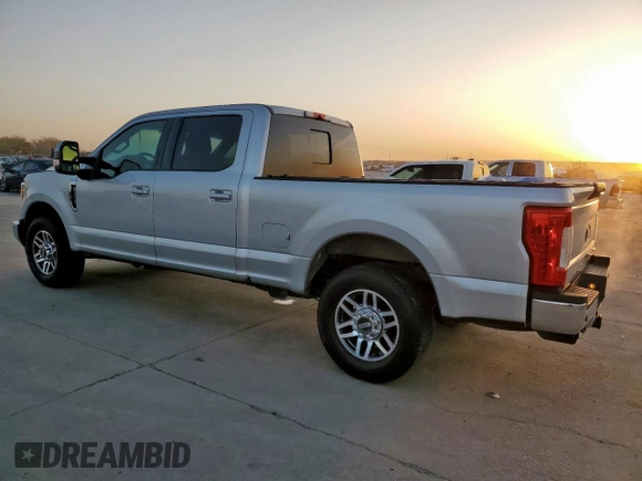 2019 Ford Super Duty F-250 SRW XL with VIN 1FT7W2A65KED77134, listed as a Copart auction lot 49171005 with 206,355 mi miles and Salvage Title. Bid and sale history available at carsss.com. Image 2.