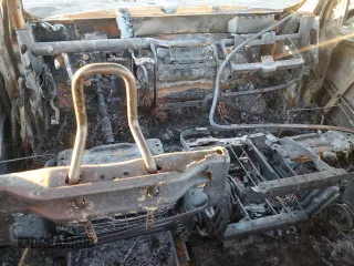 2016 Ram 1500 Tradesman z VIN 1C6RR7FM5GS174684, wystawiony jako Copart lot #87287184 z przebiegiem Nie podano mil oraz Nie do naprawy • Non repairable. Historia ofert i sprzedaży dostępna na DreamBid. Obrazek 8.
