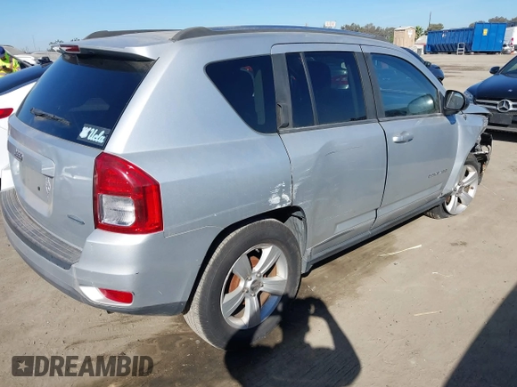 2011 Jeep Compass Latitude with VIN 1J4NT1FBXBD138744, listed as a IAAI auction lot 40740652 with 151,721 mi miles. Bid and sale history available at carsss.com. Image 4.