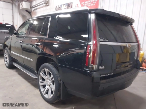2016 Cadillac Escalade Premium Collection with VIN 1GYS4CKJ6GR410869, listed as a IAAI auction lot 41414350 with 134,677 mi miles. Bid and sale history available at carsss.com. Image 3.