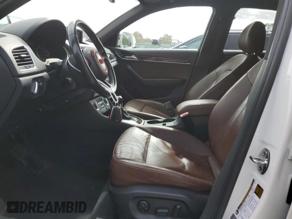 2015 Audi Q3 Premium Plus z VIN WA1BFCFSXFR004296, wystawiony jako Copart lot #89364265 z przebiegiem 125 398 mil mil oraz Czysty tytuł • Clean title. Historia ofert i sprzedaży dostępna na DreamBid. Obrazek 7.