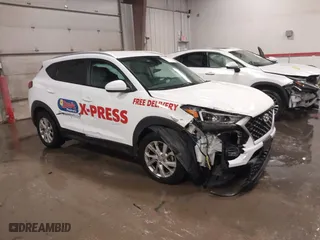 2020 Hyundai Tucson Value with VIN KM8J3CA41LU173419, listed as a IAAI auction lot 40915699 with 90,996 mi miles. Bid and sale history available at carsss.com. Image 1.