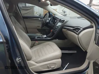 2018 Ford Fusion SE with VIN 3FA6P0HD6JR253375, listed as a IAAI auction lot 41945955 with 47,072 mi miles. Bid and sale history available at carsss.com. Image 5.