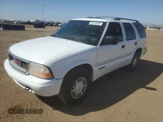 2000 GMC Jimmy Diamond Edition Luxury with VIN 1GKDT13W3Y2404784, listed as a Copart auction lot 52510425 with 70,019 mi miles and Clean Title. Bid and sale history available at carsss.com. Image 1.