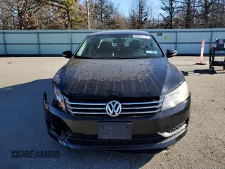 2012 Volkswagen Passat SE with VIN 1VWBP7A36CC061293, listed as a Copart auction lot 88065715 with 100,640 mi miles and Salvage Title. Bid and sale history available at carsss.com. Image 5.