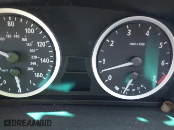 2005 BMW 5 Series 545i with VIN WBANB335X5B115402, listed as a IAAI auction lot 41679474 with Not Provided miles and . Bid and sale history available at carsss.com. Image 7.