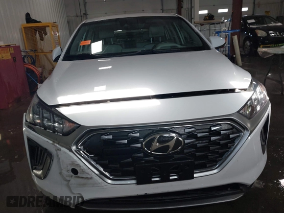 2020 Hyundai Ioniq SEL z VIN KMHC85LC9LU209366, wystawiony jako IAAI lot #41248182 z przebiegiem 120 121 mil mil oraz . Historia ofert i sprzedaży dostępna na DreamBid. Obrazek 12.