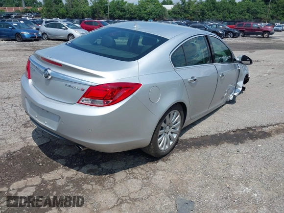 2013 Buick Regal Turbo Premium 2 z VIN 2G4GT5GV6D9135480, wystawiony jako IAAI lot #42633722 z przebiegiem 77 482 mil mil oraz . Historia ofert i sprzedaży dostępna na DreamBid. Obrazek 4.