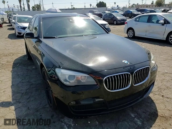 2015 BMW 7 Series 740i с VIN WBAYA6C58FD827009, выставлен на аукционе Copart как лот 50223755 с пробегом 105 440 миль миль и Списание • Salvage title. История ставок и продаж доступна на DreamBid. Изображение 11.