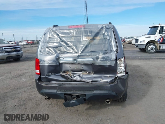2014 Honda Pilot EX-L with VIN 5FNYF3H50EB017733, listed as a IAAI auction lot 41370236 with 133,211 mi miles. Bid and sale history available at carsss.com. Image 16.