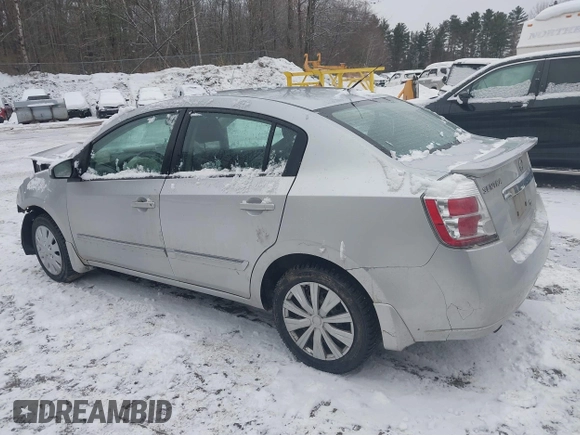 2012 Nissan Sentra 2.0 z VIN 3N1AB6AP4CL730663, wystawiony jako IAAI lot #41685848 z przebiegiem 134 939 mil mil oraz . Historia ofert i sprzedaży dostępna na DreamBid. Obrazek 3.