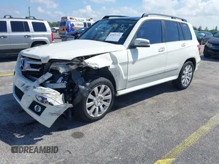 2012 Mercedes-Benz GLK GLK 350 with VIN WDCGG5GB8CF735979, listed as a IAAI auction lot 41931333 with 124,649 mi miles. Bid and sale history available at carsss.com. Image 17.