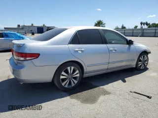 2003 Honda Accord EX z VIN 1HGCM66503A058827, wystawiony jako Copart lot #57183375 z przebiegiem 188 782 mil mil oraz Czysty tytuł • Clean title. Historia ofert i sprzedaży dostępna na DreamBid. Obrazek 3.