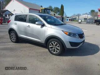 2016 Kia Sportage LX with VIN KNDPBCAC8G7879297, listed as a IAAI auction lot 42171143 with 132,753 mi miles and . Bid and sale history available at carsss.com. Image 1.