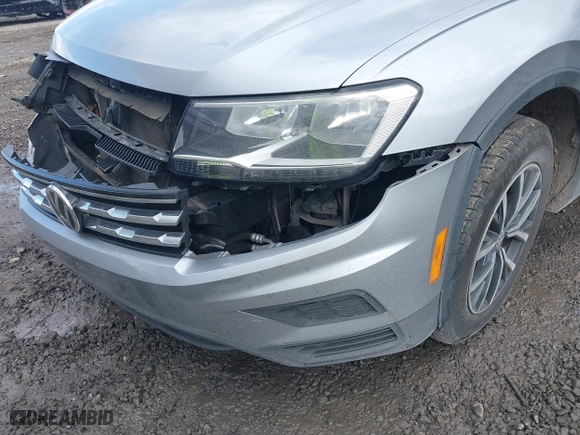 2020 Volkswagen Tiguan SE with VIN 3VV2B7AX2LM042731, listed as a IAAI auction lot 41645891 with 69,661 mi miles. Bid and sale history available at carsss.com. Image 18.