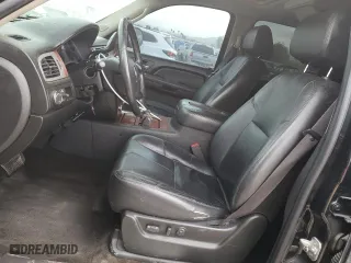 2008 Chevrolet Avalanche LS with VIN 3GNEC12008G248523, listed as a Copart auction lot 87402164 with 204,516 mi miles and Salvage Title. Bid and sale history available at carsss.com. Image 7.