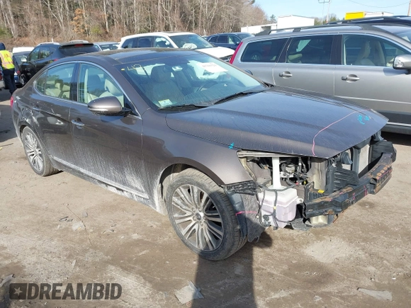 2014 Kia Cadenza Premium with VIN KNALN4D71E5139798, listed as a IAAI auction lot 41761521 with 170,055 mi miles. Bid and sale history available at carsss.com. Image 1.