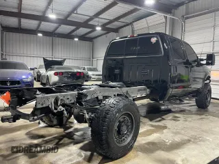 2003 Ford F-350 XL with VIN 1FTSW31P13ED34095, listed as a Copart auction lot 52832415 with 198,305 mi miles and Salvage Title. Bid and sale history available at DreamBid. Image 4.