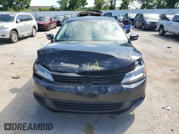 2012 Volkswagen Jetta SE with VIN 3VWDP7AJ7CM300999, listed as a Copart auction lot 63925805 with 141,634 mi miles and Clean title. Bid and sale history available at DreamBid. Image 5.
