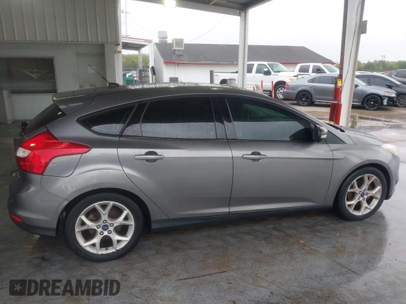 2014 Ford Focus SE with VIN 1FADP3K28EL167909, listed as a IAAI auction lot 41747128 with 239,780 mi miles. Bid and sale history available at carsss.com. Image 14.