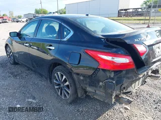 2016 Nissan Altima S with VIN 1N4AL3APXGC226635, listed as a IAAI auction lot 42005250 with 224,882 mi miles and . Bid and sale history available at DreamBid. Image 3.