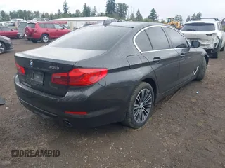 2019 BMW 5 Series 530i с VIN WBAJA5C53KBX87813, выставлен на аукционе IAAI как лот 42541607 с пробегом 91 922 миль миль и . История ставок и продаж доступна на DreamBid. Изображение 4.