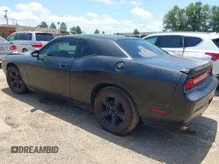 2009 Dodge Challenger R/T z VIN 2B3LJ54T39H598803, wystawiony jako IAAI lot #42535926 z przebiegiem 221 827 mil mil oraz . Historia ofert i sprzedaży dostępna na DreamBid. Obrazek 3.