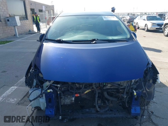2011 Toyota Prius I z VIN JTDKN3DU5B1399476, wystawiony jako IAAI lot #41928170 z przebiegiem 200 420 mil mil oraz . Historia ofert i sprzedaży dostępna na DreamBid. Obrazek 13.