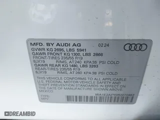 2024 Audi Q5 S line Premium Plus with VIN WA1E2AFY0R2070483, listed as a IAAI auction lot 41450908 with 12,881 mi miles. Bid and sale history available at carsss.com. Image 9.