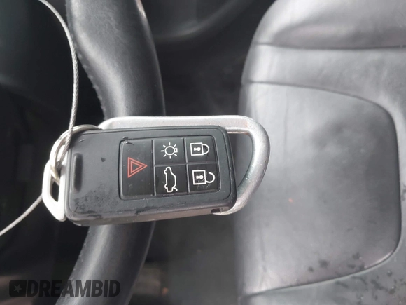 2017 Volvo XC60 Inscription с VIN YV440MDU4H2156934, выставлен на аукционе IAAI как лот 41911269 с пробегом 109 030 миль миль и . История ставок и продаж доступна на DreamBid. Изображение 11.