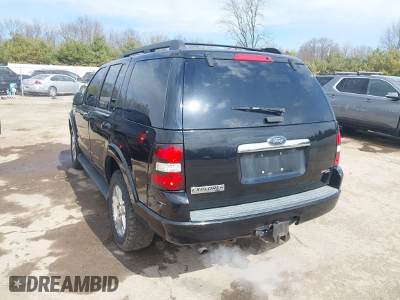 2007 Ford Explorer XLT with VIN 1FMEU73E77UA90692, listed as a IAAI auction lot 41869209 with Not Provided miles. Bid and sale history available at carsss.com. Image 3.