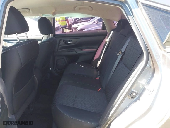 2016 Nissan Altima 2.5 SR with VIN 1N4AL3APXGN374563, listed as a IAAI auction lot 41711390 with 134,086 mi miles. Bid and sale history available at carsss.com. Image 8.