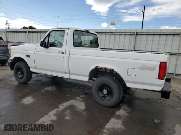 1996 Ford F-150 with VIN 1FTEF14Y2TLA02667, listed as a Copart auction lot 49686735 with 143,197 mi miles and Clean title. Bid and sale history available at DreamBid. Image 2.