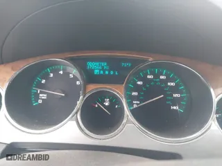 2008 Buick Enclave CXL with VIN 5GAEV23788J105887, listed as a IAAI auction lot 41842787 with 172,566 mi miles. Bid and sale history available at carsss.com. Image 7.