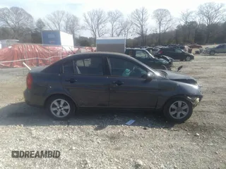 2006 Hyundai Accent GLS z VIN KMHCN46C66U027692, wystawiony jako IAAI lot #41796140 z przebiegiem 233 488 mil mil oraz . Historia ofert i sprzedaży dostępna na DreamBid. Obrazek 13.