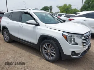 2022 GMC Terrain SLT z VIN 3GKALPEV4NL144092, wystawiony jako IAAI lot #41925885 z przebiegiem Nie podano mil oraz . Historia ofert i sprzedaży dostępna na DreamBid. Obrazek 1.