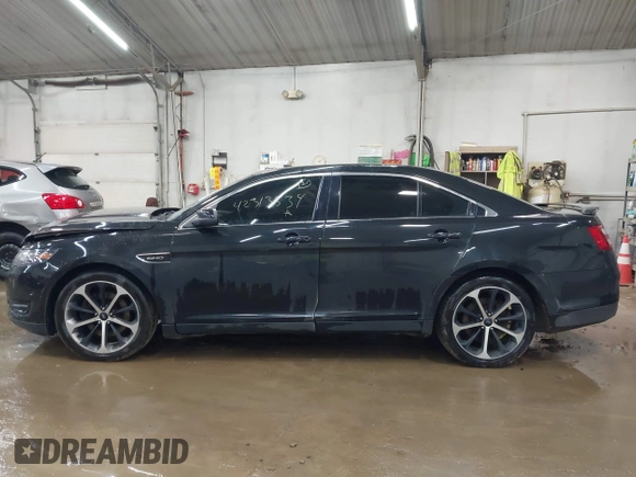 2015 Ford Taurus SHO с VIN 1FAHP2KT7FG188362, выставлен на аукционе IAAI как лот 42313534 с пробегом 88 415 миль миль и . История ставок и продаж доступна на DreamBid. Изображение 14.