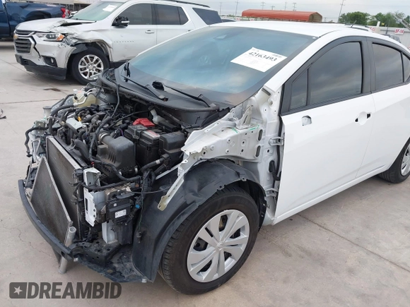 2022 Nissan Versa S z VIN 3N1CN8DV2NL821813, wystawiony jako IAAI lot #42163493 z przebiegiem 88 645 mil mil oraz . Historia ofert i sprzedaży dostępna na DreamBid. Obrazek 6.