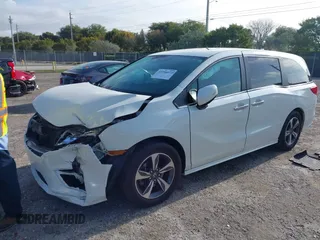 2019 Honda Odyssey Touring with VIN 5FNRL6H81KB068064, listed as a IAAI auction lot 41998072 with 83,280 mi miles. Bid and sale history available at carsss.com. Image 18.