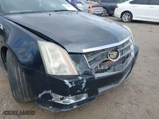 2011 Cadillac CTS Sedan Performance with VIN 1G6DL5ED6B0151304, listed as a IAAI auction lot 41720093 with 197,861 mi miles. Bid and sale history available at carsss.com. Image 17.