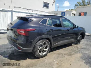 2025 Chevrolet Trax LT with VIN KL77LHEP0SC186566, listed as a Copart auction lot 51307445 with 1,793 mi miles and Clean Title. Bid and sale history available at carsss.com. Image 3.