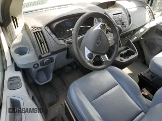2018 Ford Transit z VIN 1FTYR1ZM0JKA09453, wystawiony jako Copart lot #55241035 z przebiegiem 227 932 mil mil oraz Szkoda całkowita • Salvage title. Historia ofert i sprzedaży dostępna na DreamBid. Obrazek 8.