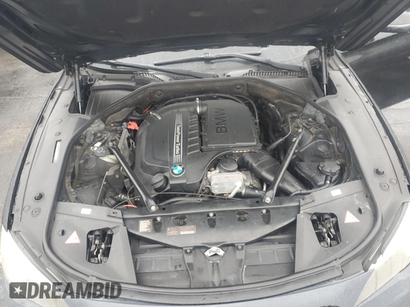 2015 BMW 7 Series 740i with VIN WBAYA6C5XFD826718, listed as a Copart auction lot 86762994 with 181,475 mi miles and Clean title. Bid and sale history available at DreamBid. Image 11.