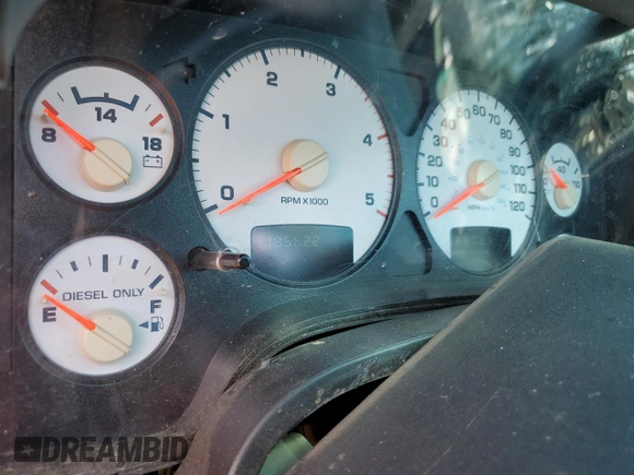 2004 Dodge Ram 2500 SLT with VIN 3D7KU28C84G138318, listed as a Copart auction lot 71396284 with 185,622 mi miles and Salvage Title. Bid and sale history available at carsss.com. Image 9.