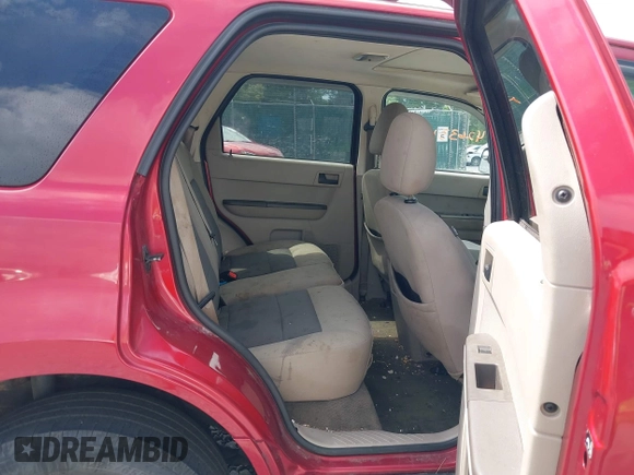 2008 Ford Escape XLT with VIN 1FMCU93188KD07261, listed as a IAAI auction lot 42633109 with 250,178 mi miles and . Bid and sale history available at DreamBid. Image 8.