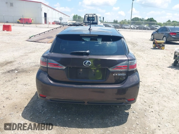 2012 Lexus CT 200h с VIN JTHKD5BH8C2063593, выставлен на аукционе IAAI как лот 42446929 с пробегом 233 672 миль миль и . История ставок и продаж доступна на DreamBid. Изображение 16.