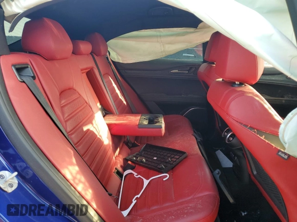 2022 Alfa Romeo Stelvio Sprint z VIN ZASPAKAN3N7D42064, wystawiony jako Copart lot #57510385 z przebiegiem Nie podano mil oraz Tytuł czysty. Historia ofert i sprzedaży dostępna na DreamBid. Obrazek 11.