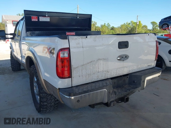 2014 Ford Super Duty F-250 SRW XL with VIN 1FT7W2BT2EEB11465, listed as a IAAI auction lot 40938848 with 224,153 mi miles. Bid and sale history available at carsss.com. Image 3.